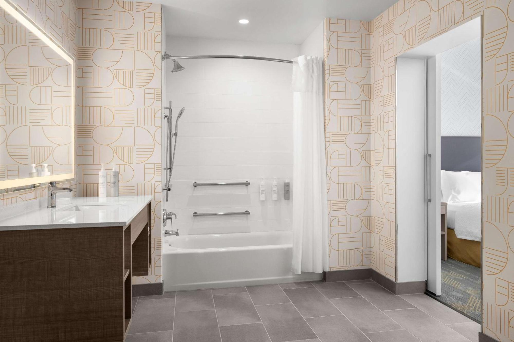 Home2 Suites By Hilton إوريكا، هومبولدت، كاليفورنيا المظهر الخارجي الصورة