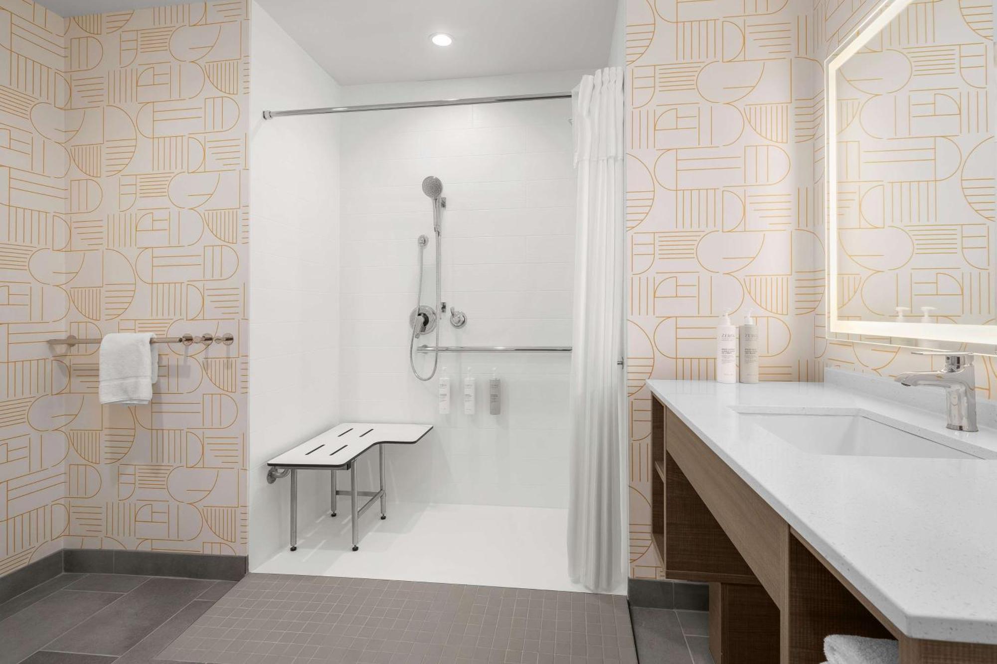Home2 Suites By Hilton إوريكا، هومبولدت، كاليفورنيا المظهر الخارجي الصورة